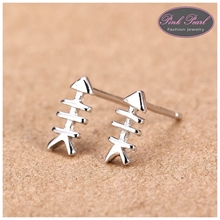 FISHBONE EARRINGS