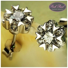 CRYSTAL SNOWFLAKE EARRINGS